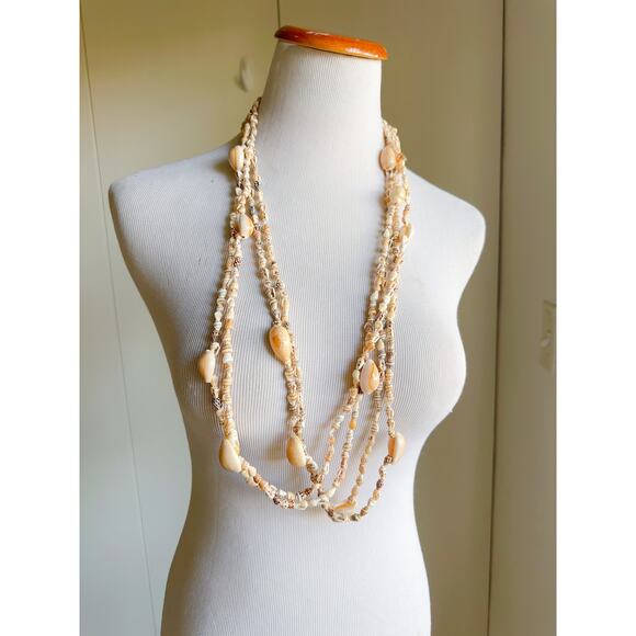 Vintage Set of Seashell Necklace Long Strands Beige Beachy Neutral - Picture 6 of 10